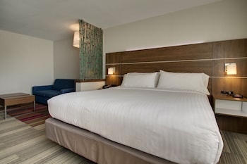 Suite, 1 King Bed, Non Smoking