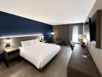 Queen Room with Tub - Disability Access/Non Smoking
