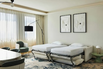 Suite, 1 Bedroom, City View