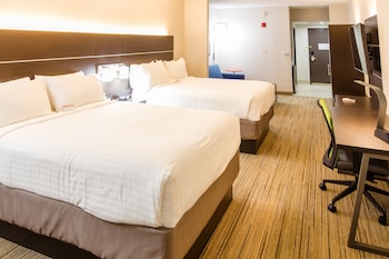 Suite, Multiple Beds