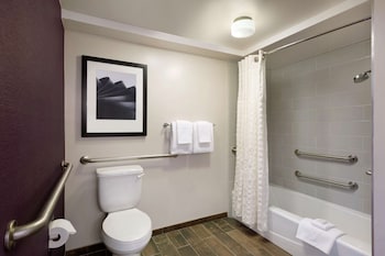 Room, 2 Queen Beds, Patio