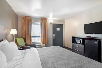 Standard Room, 1 King Bed, Non Smoking