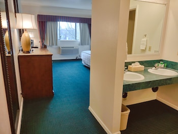 Premium Room, 1 King Bed, Non Smoking