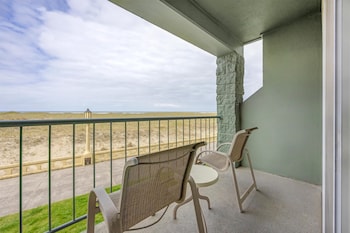 Standard Room, Multiple Beds, Non Smoking, Kitchenette