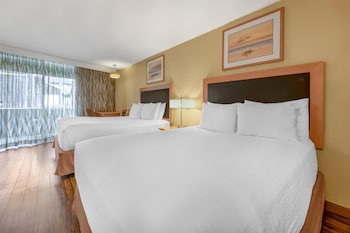 Standard Room, 2 Queen Beds, Accessible, Non Smoking