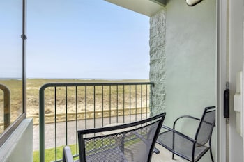 Standard Room, 1 King Bed, Non Smoking, Balcony