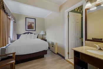 Suite, 2 Bedrooms, Non Smoking, Jetted Tub