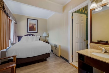 Suite, Multiple Beds, Non Smoking