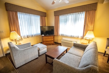 Suite, Multiple Beds, Non Smoking, Fireplace (with Sofabed)