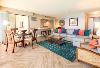 Room, 1 Bedroom, Partial Ocean View