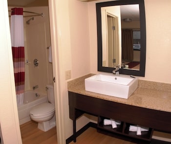 Standard Room, 2 Double Beds (Smoke Free)