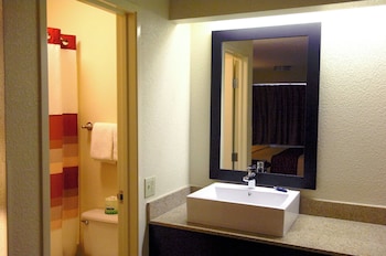Standard Room, 2 Double Beds (Smoke Free)