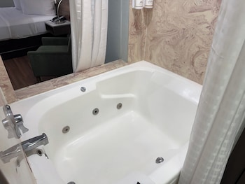 Suite, 2 Queen Beds, Non Smoking