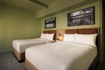Superior Room, 2 Double Beds, Roll-in Shower (ADA)