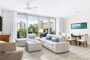 Villa, 2 Bedrooms, Poolside (Mobility Accessible, Roll-In Shower)