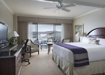 Room, 1 King Bed, Balcony, Harbor View