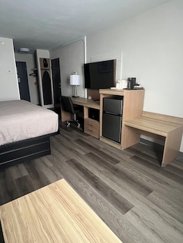 Room, 1 King Bed, Non Smoking