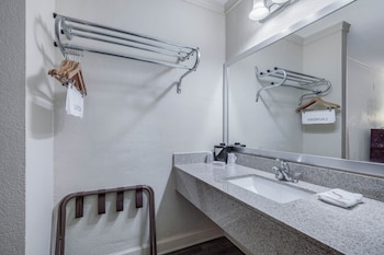 Superior Room, 1 King Bed, Non Smoking (Renovated)