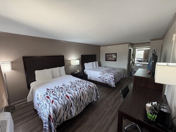 Superior Room, 2 Queen Beds, Non Smoking (Renovated)