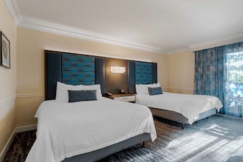 Standard Room, 2 Queen Beds, Accessible, Non Smoking