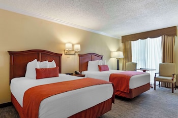 Standard Room, 2 Double Beds, Non Smoking, Refrigerator & Microwave