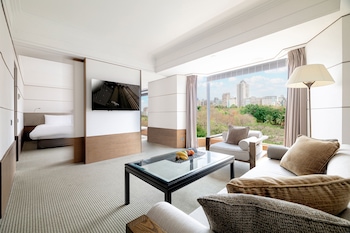 Junior Suite, 1 King Bed