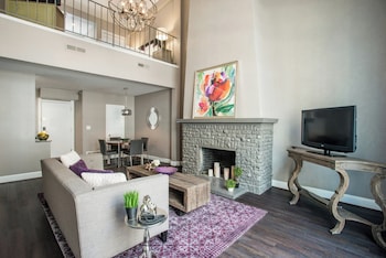 Premier Loft, 1 Queen Bed