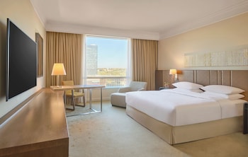 Club Room, 1 King Bed