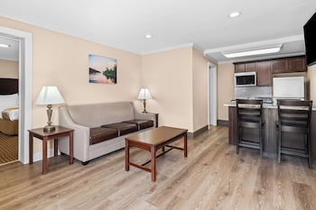 Suite, 1 King Bed, Non Smoking, Jetted Tub