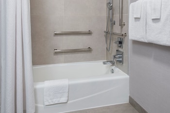Room, 1 King Bed (Mobility/Hearing Accessible, Tub)
