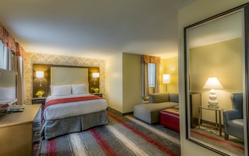 Deluxe Room, 1 Queen Bed