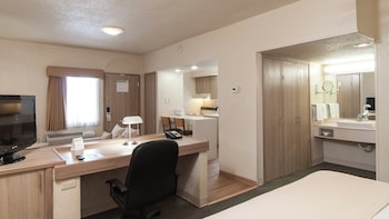 Suite, 1 King Bed