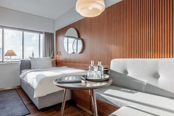 Room (Individual)