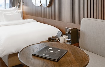 Room (Individual)