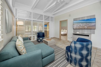 Suite, Multiple Beds, Non Smoking, Jetted Tub