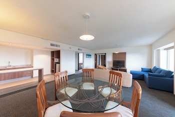 Suite, 1 Bedroom, City View