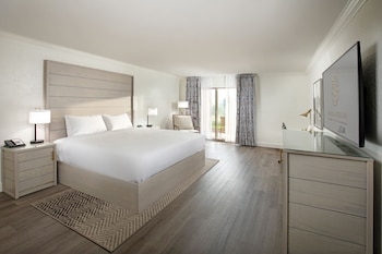 Deluxe Room, 1 King Bed