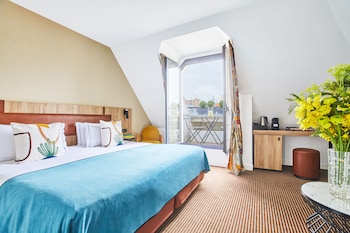 Superior Room, Balcony (Eiffel Tower)