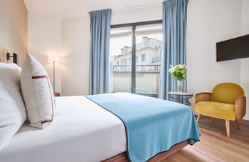 Superior Room, Balcony (Eiffel Tower)