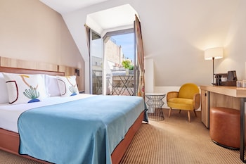 Deluxe Room, Balcony (Eiffel Tower)