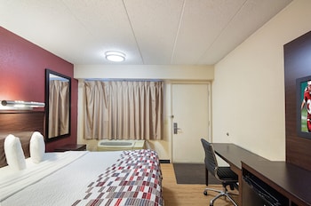 Deluxe Room, 1 King Bed (Smoke Free)
