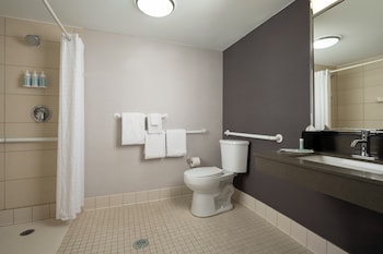 Room, 2 Double Beds (Mobility/Hearing Access, Roll-In Shwr)