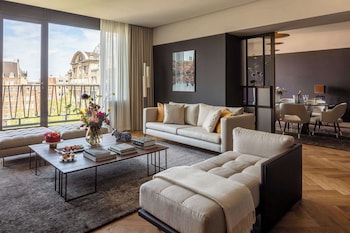 Royal Dam View Suite