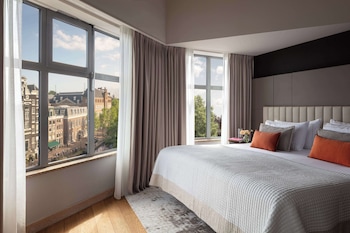 Presidential Rooftop Terrace Suite