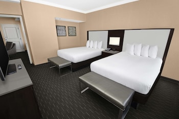 Corner 1 Bedroom Suite 2 Beds Tower 1