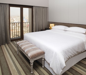 Suite, 1 King Bed