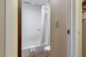 Standard Room, 1 King Bed with Sofa bed, Non Smoking