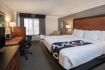 Room, 1 King Bed, Accessible, Non Smoking (Mobility/Hearing Impaired Accessible)