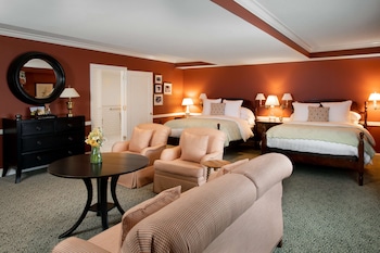 Room, Accessible (Collection 2 Queen w/ sofabed)