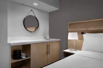 Suite, 1 King Bed, Non Smoking